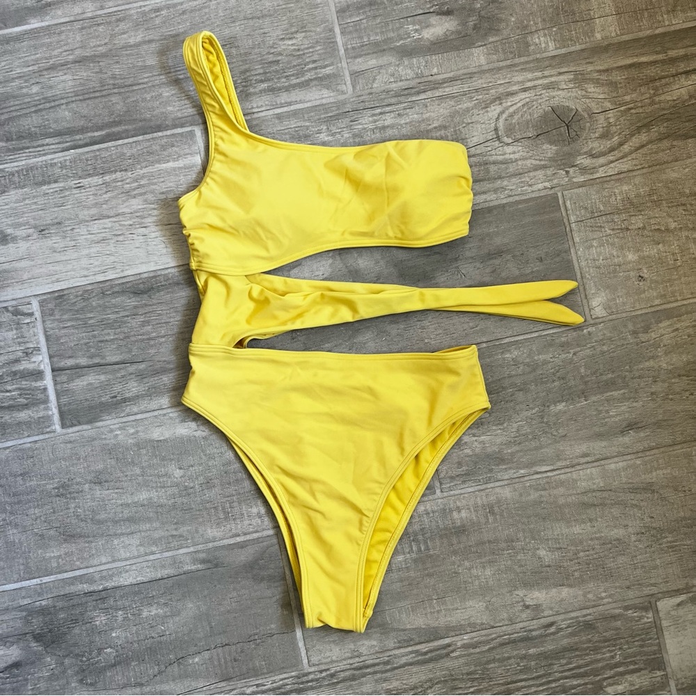 Abercrombie Yellow Swimsuit Small S